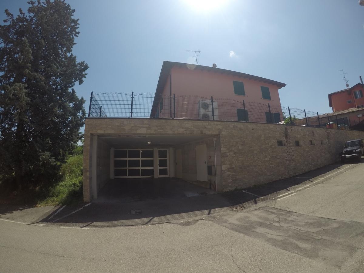 Hotel Barabba Quattro Castella Exterior photo